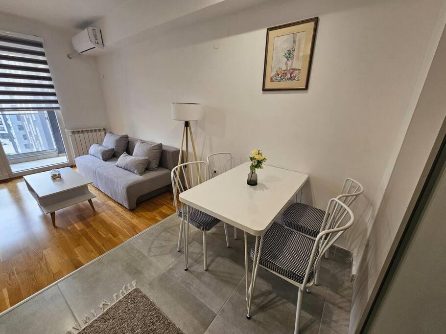 Milo Apartment Σκόπια Εξωτερικό φωτογραφία